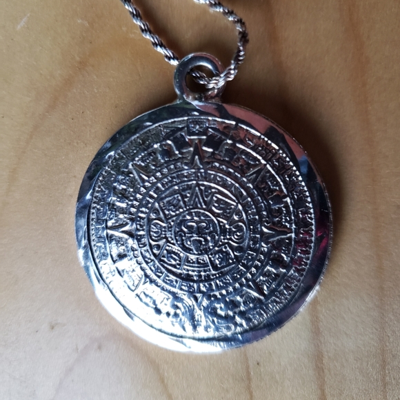 Sterling Silver and Abalone Mexican Vaqueros art necklace from Guadalajara - Picture 3 of 5